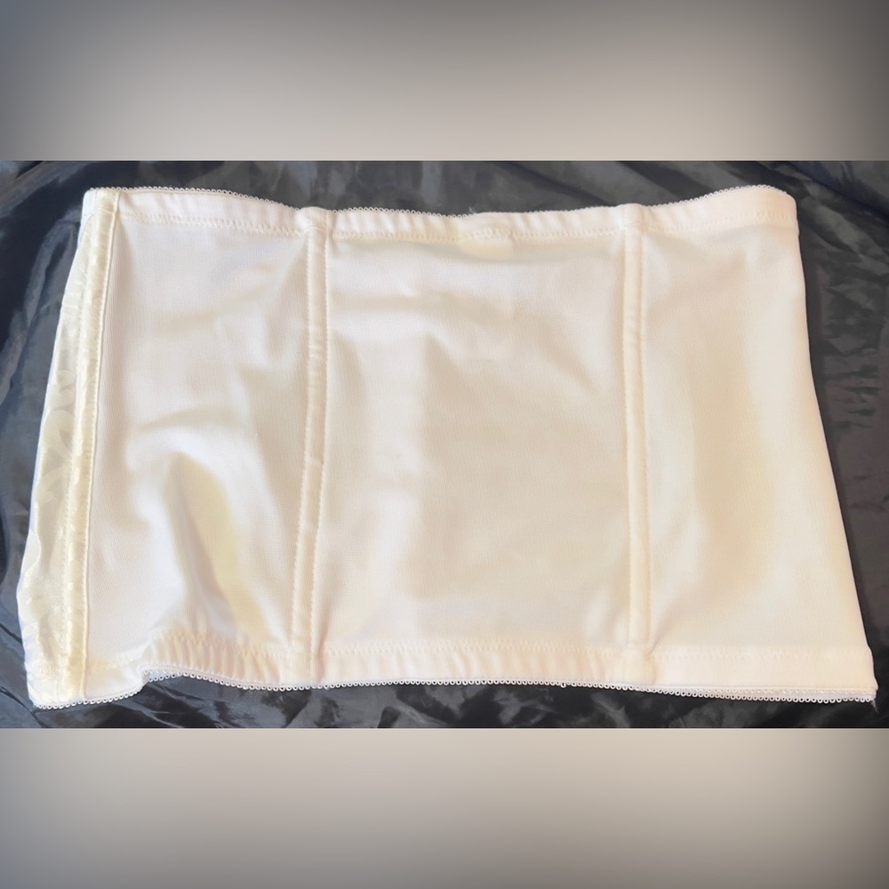 Cupid M waist cincher shapewear.